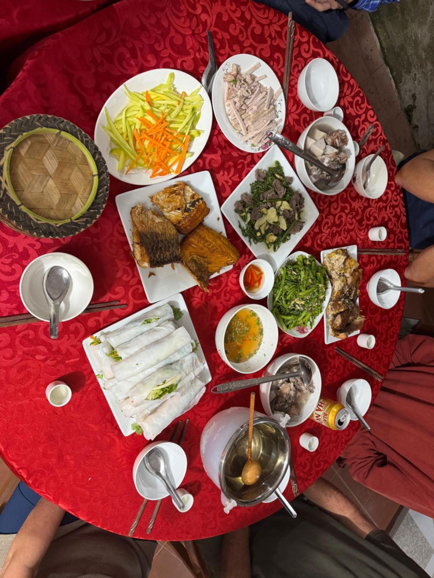 Minh Ngoc Homestay Dien Bien Phu Ban Him Lom Luaran gambar