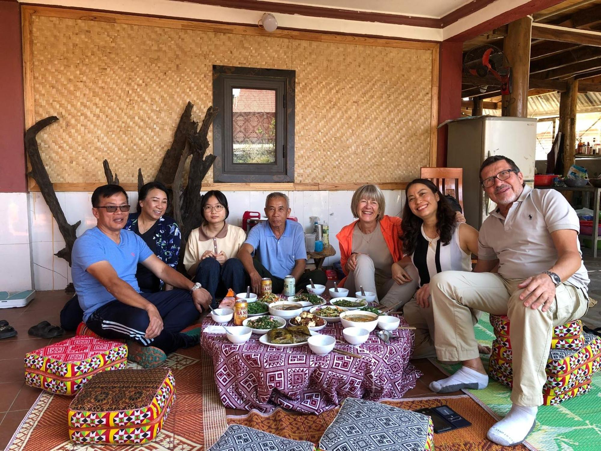 Minh Ngoc Homestay Dien Bien Phu Ban Him Lom Luaran gambar
